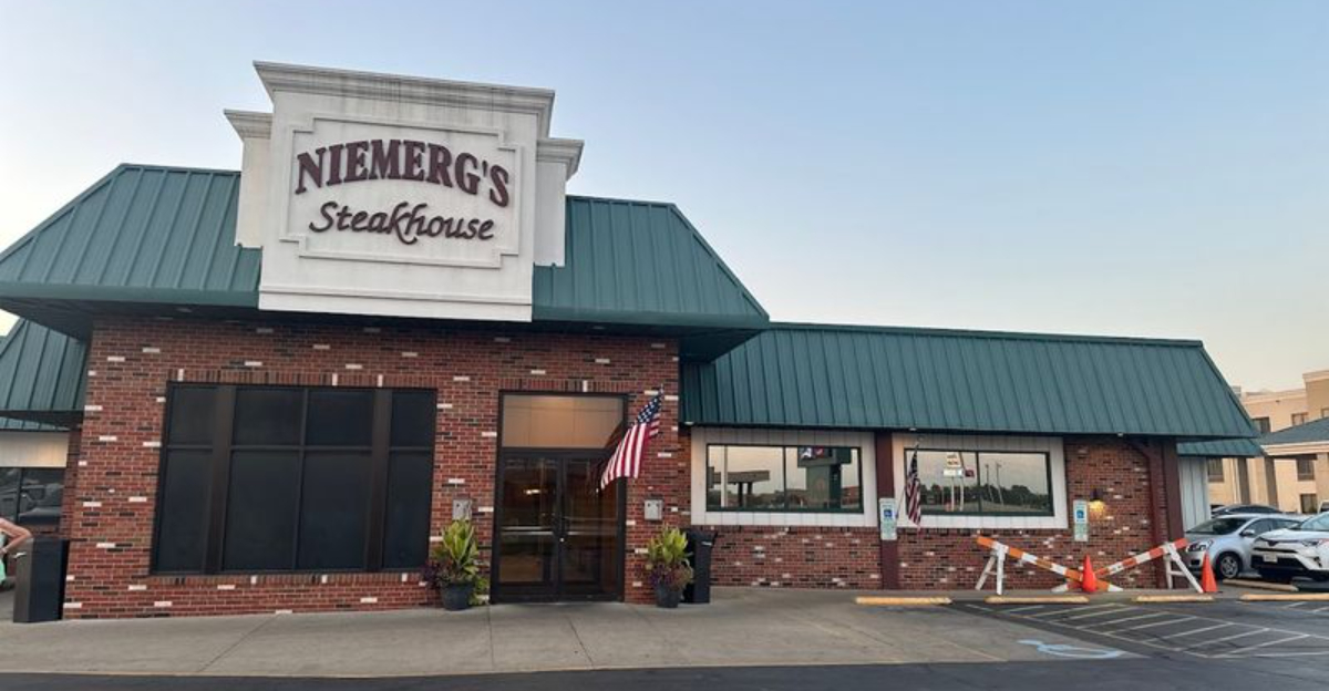 This Casual All You Can Eat Restaurant In Illinois Is Worth The Journey No Matter Where You Live
