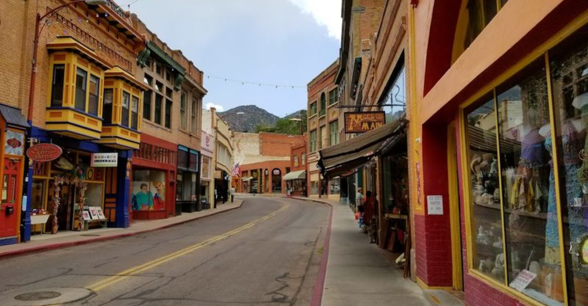 This Charming Arizona Town Is A Dream Destination For Antique Lovers