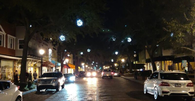 This Charming Cobblestone Street In Florida Feels Like Something Out Of A Dream