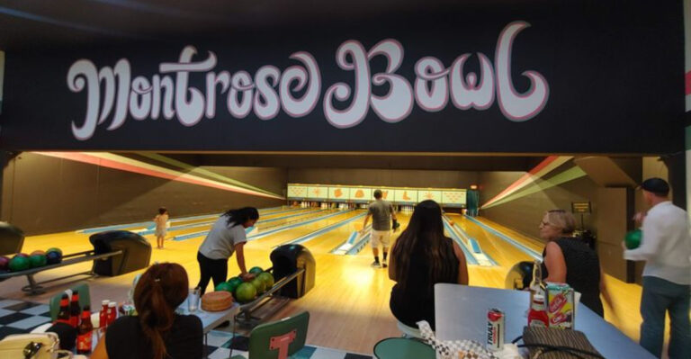 This Charming Retro California Bowling Alley Brings The Good Old Days Back To Life