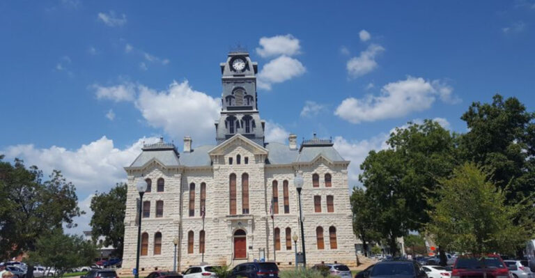 This Charming Small Town In Texas Makes The Perfect Springtime Day Trip Destination