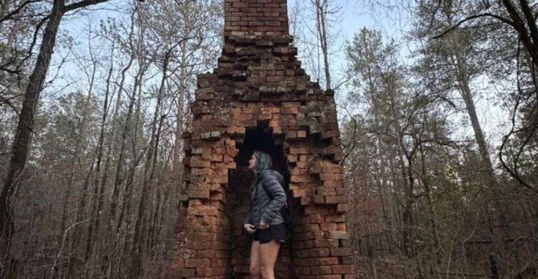 This Creepy Ghost Town Tucked Away In Georgia Will Send Chills Down Your Spine