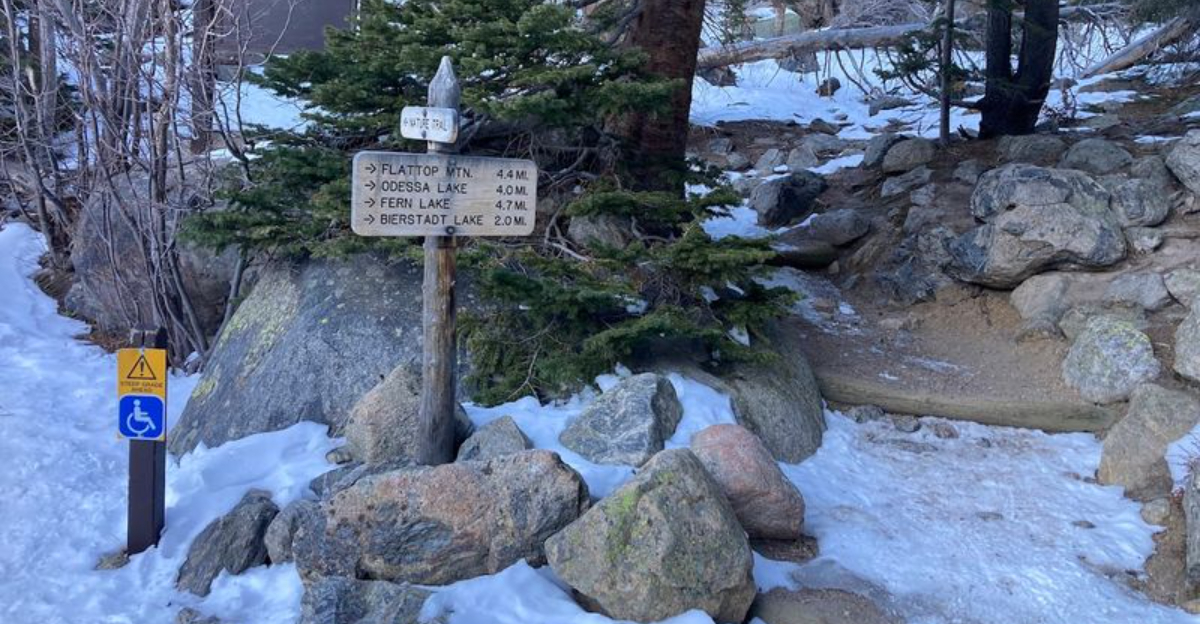 This Easy Half-Mile Colorado Hike Is So Scenic, You’ll Be Thinking About It For Days