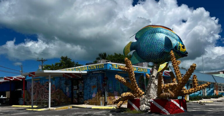 This Eccentric Florida Roadside Landmark Is Home To The World’s Largest Queen Angel Fish Statue