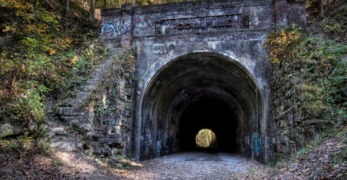 This Eerie Ohio Tunnel Feels Like Something Straight Out Of A Stephen King Story