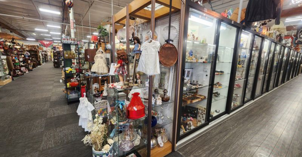 This Enormous Arizona Antique Store Is Packed With Remarkable Finds Around Every Corner