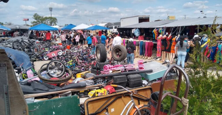 This Enormous Illinois Swap Meet Is Packed With Deals That Make Big-Box Prices Look Ordinary