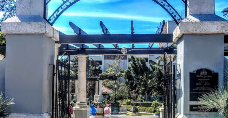 This Gorgeous 1.2-Acre Botanical Garden Deserves A Spot On Every Florida Travel List