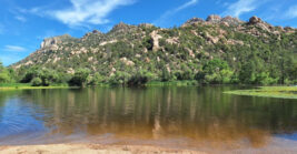 This Hidden Arizona Lake Looks Like It Was Lifted Straight Out Of A Fairy Tale