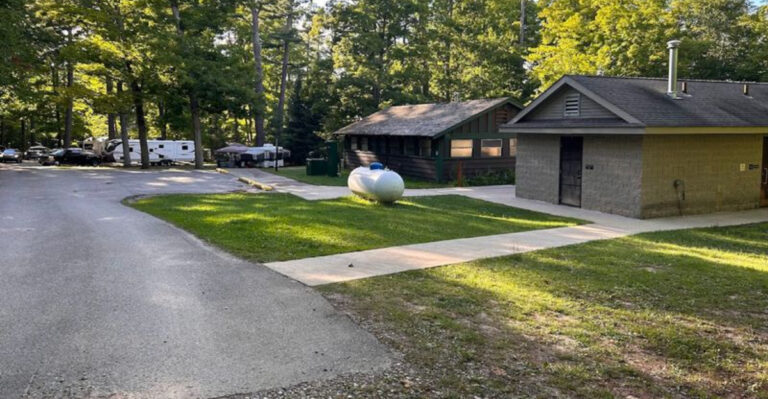 This Hidden Michigan State Park Is So Quiet, You’ll Feel Like You Have It To Yourself