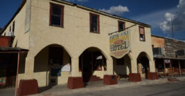 This Historic Arizona Town Feels Like A Journey Back To The Days Of The Wild West