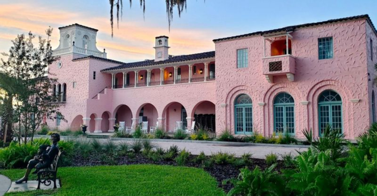 This Historic Florida Hotel Has Been Bringing Gatsby Era Elegance To Guests For Nearly A Century