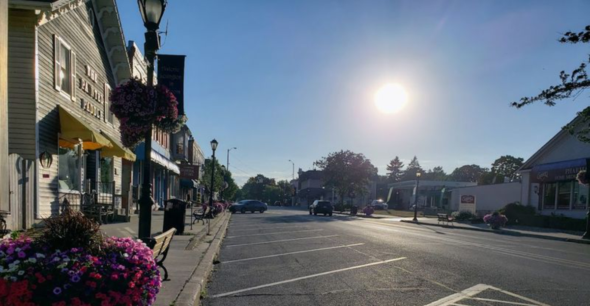 This Historic Small Town In Michigan Makes The Perfect Day Trip Getaway