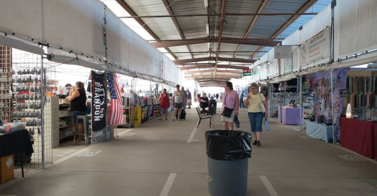 This Huge Arizona Flea Market Features More Than 150 Vendors Food Stands And Unique Treasures