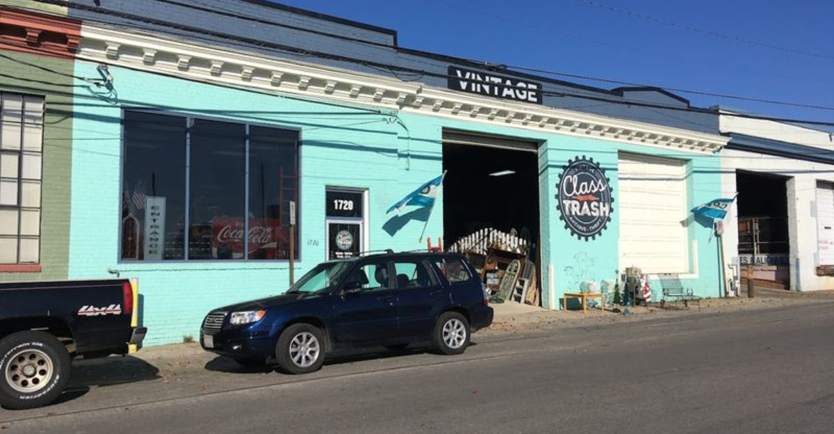 This Massive Virginia Thrift Store Is Filled With Rare Finds At Surprisingly Low Prices