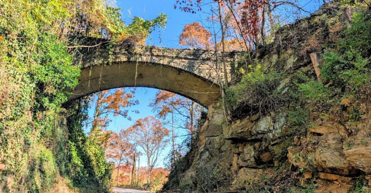 This Mysterious North Carolina Bridge Has A Reputation That Still Gives Locals Chills
