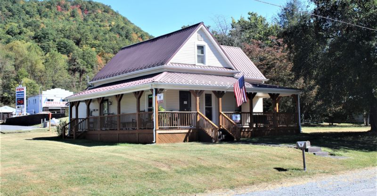 This Overlooked Virginia Town Is One Of The States Best Hidden Gems