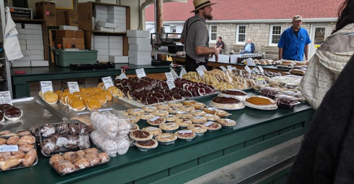 This Pennsylvania Amish Market Has Deal Hunters Filling Their Trunks Every Weekend