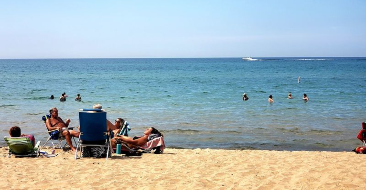 This Picture Perfect Michigan Beach Is The Ultimate Place To Unwind