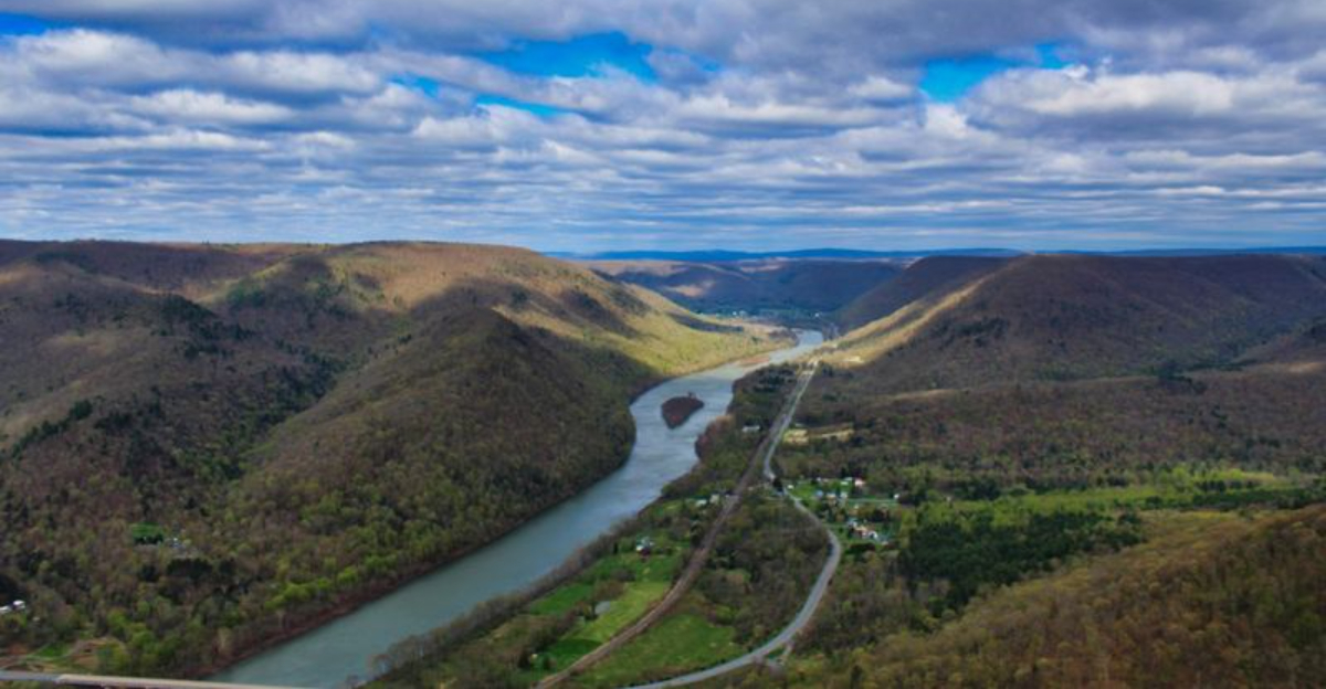 This Scenic 100-Mile Pennsylvania Drive Is The Perfect Way To Unwind Without Spending A Dime