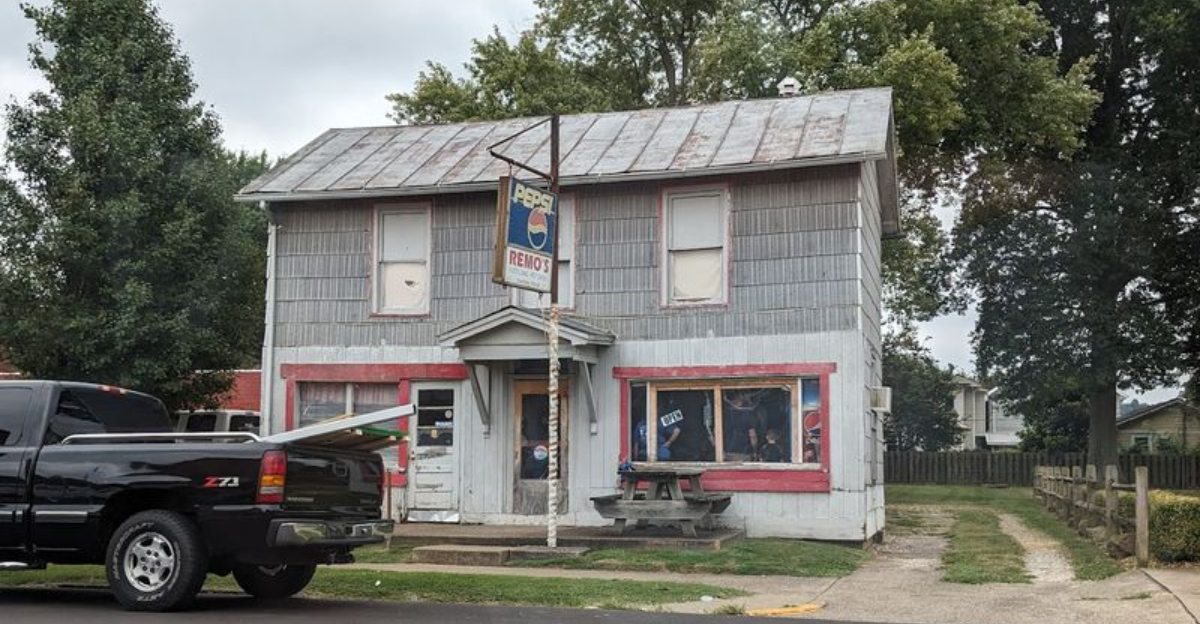 This Tiny Ohio Hot Dog Joint May Be The States Best Kept Secret