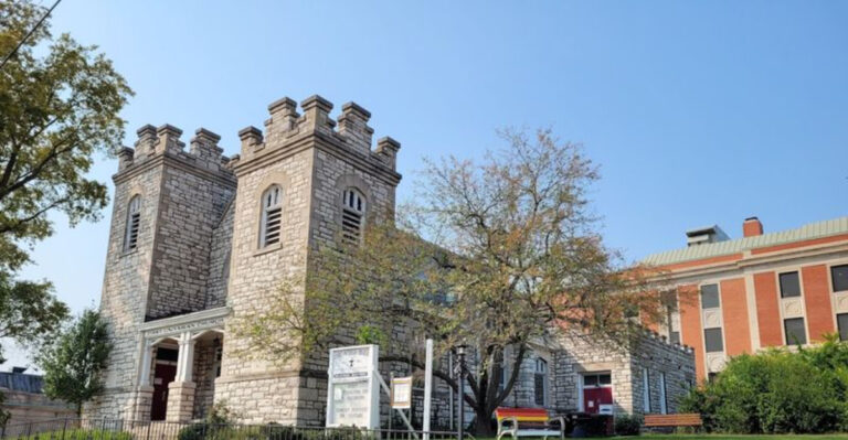This Unassuming Illinois Town May Be The Most Haunted Place In America
