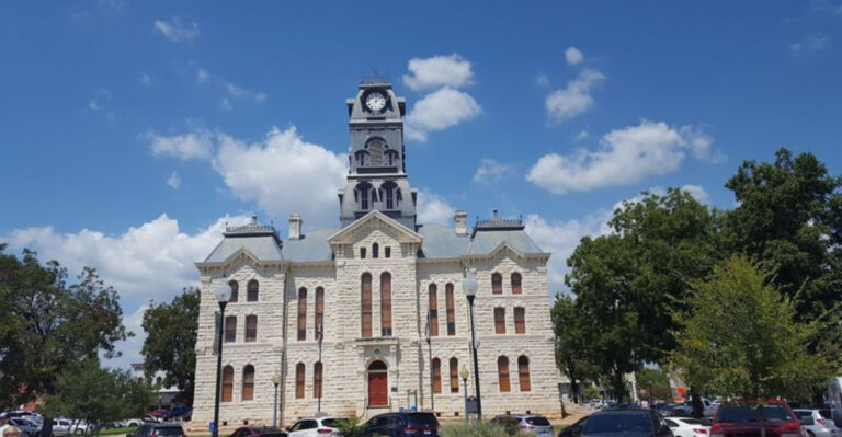 This Underrated Texas Town Is The Perfect Destination For A Relaxing Weekend Drive