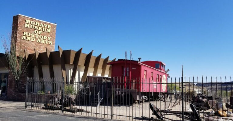 This Walkable Arizona Town Is Packed With Retro Charm And Small-Town Character
