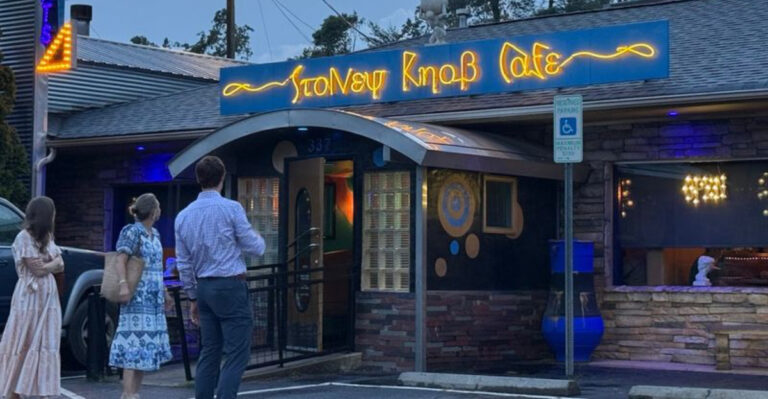 This Wonderfully Weird Restaurant In North Carolina Is An Experience You’ll Remember For Years