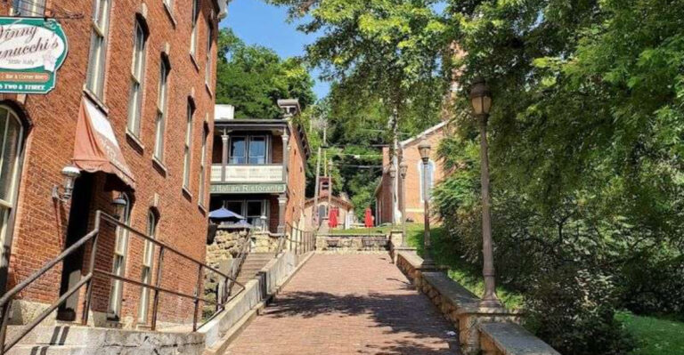 This charming Illinois town feels like stepping straight into a Hallmark movie