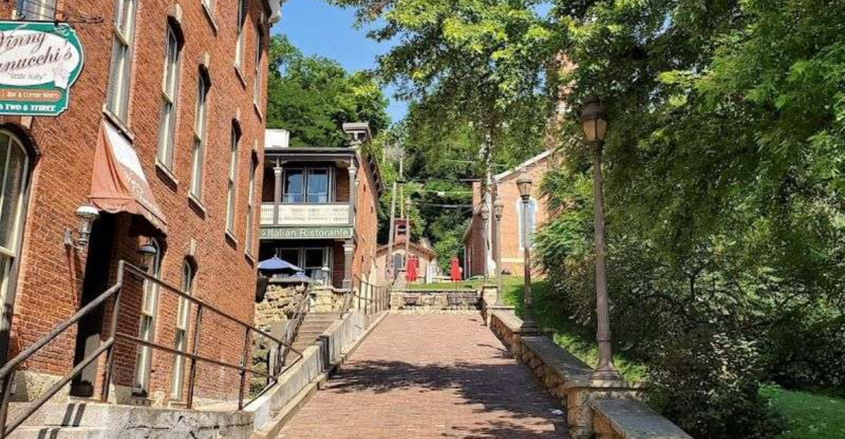 This charming Illinois town feels like stepping straight into a Hallmark movie