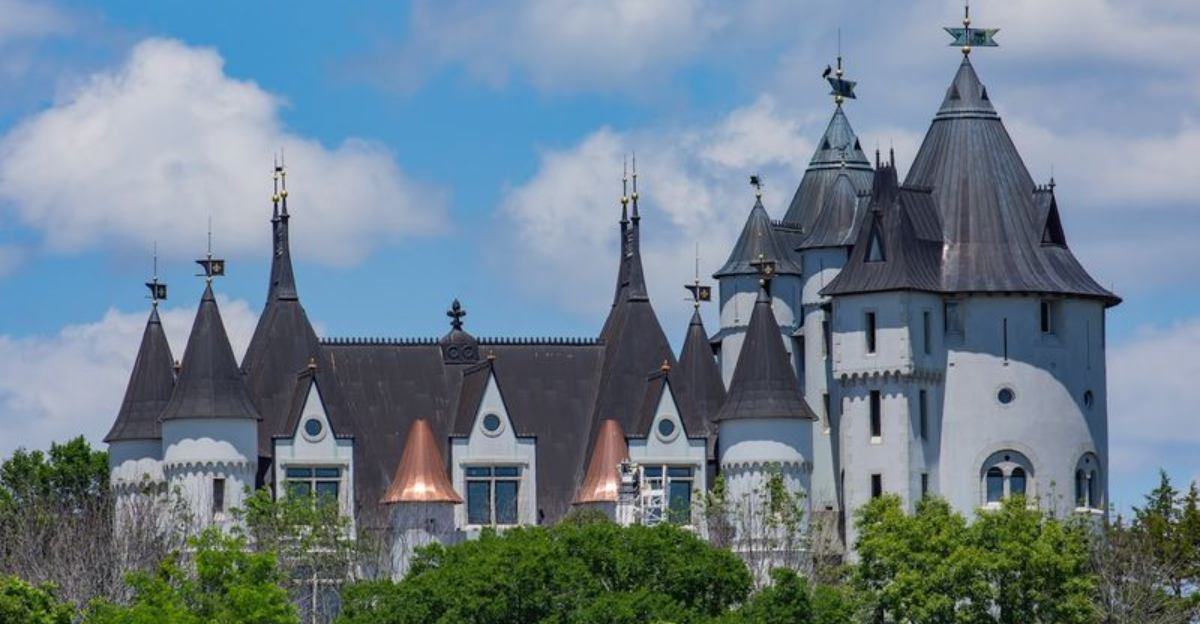 This gorgeous magical castle in Tennessee is so surreal, it hardly feels real