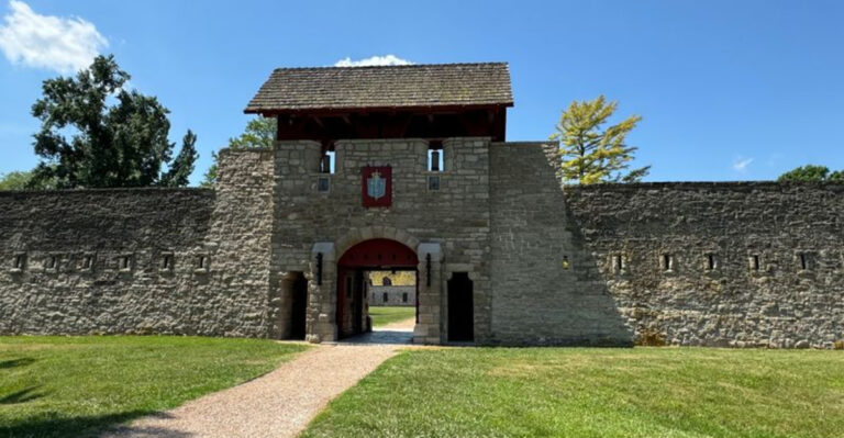 This gorgeous massive stone fortress in Illinois may be the state’s most underrated historic attraction