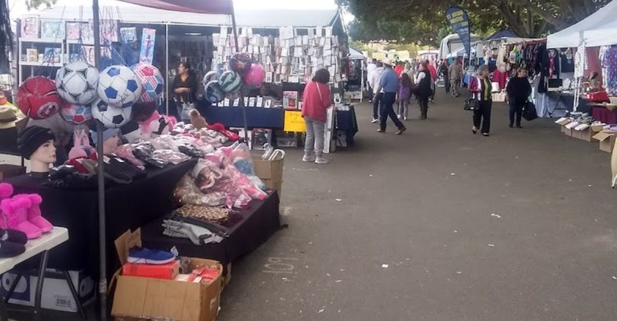 This massive California flea market lets you eat shop and explore for hours without getting bored