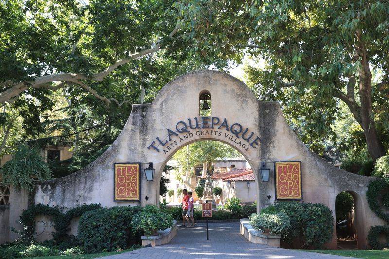 Tlaquepaque Arts and Shopping Village Dining