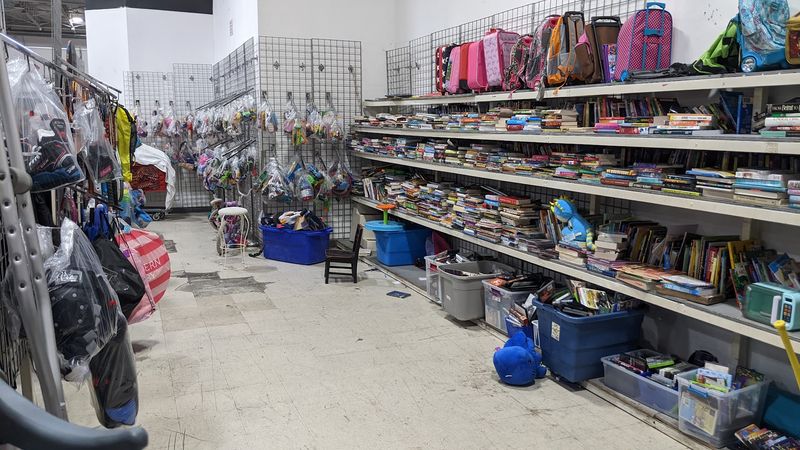 Toys And Kids Items That Are Clean And In Great Shape