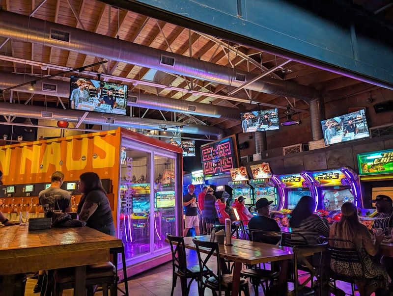 Trivia Nights That Make Weekdays Worth Celebrating