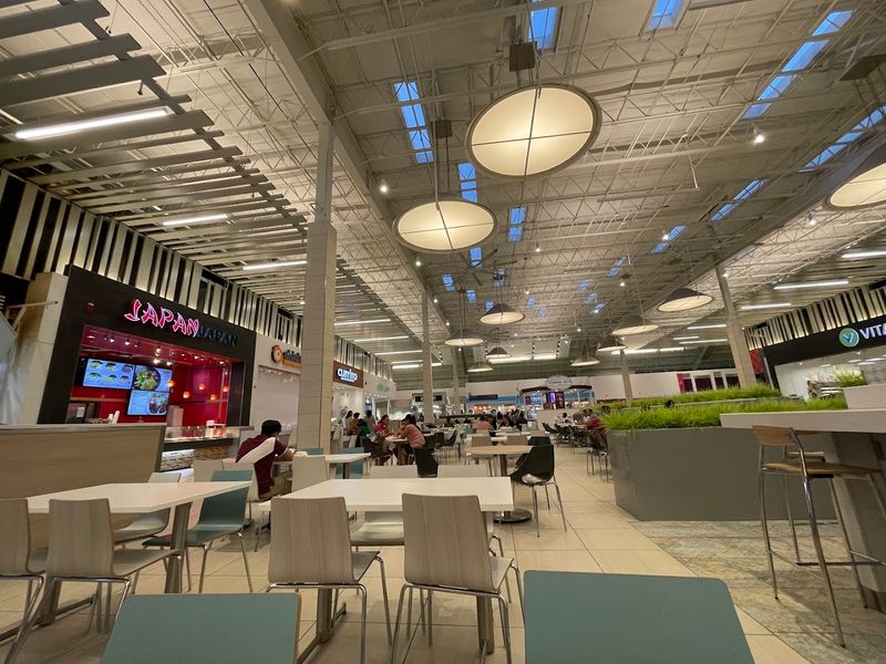 Two Food Courts and Plenty of Restaurants Keep You Fueled All Day Two Food Courts and Plenty of Restaurants Keep You Fueled All Day