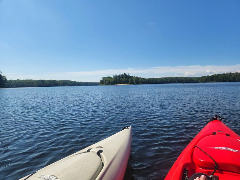 Two Stunning Lakes Perfect for Paddling and Swimming Two Stunning Lakes Perfect for Paddling and Swimming