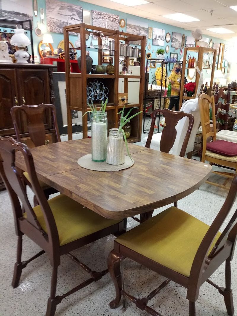 Unbeatable Furniture Prices That Will Make You Do a Double Take Unbeatable Furniture Prices That Will Make You Do a Double Take