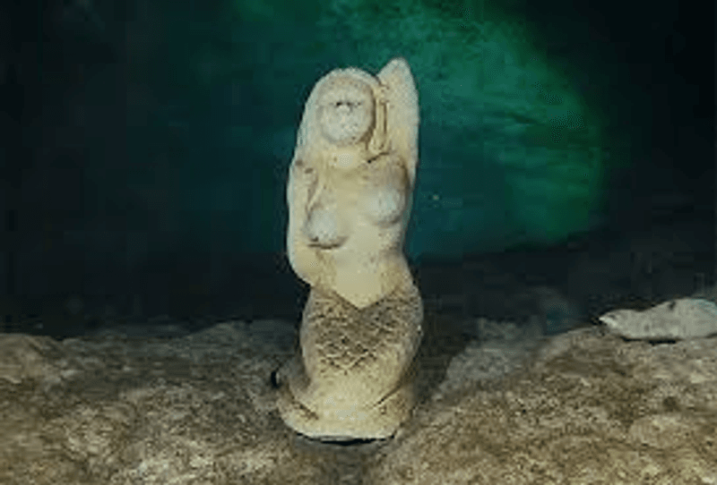Underwater Statues and Surprises Waiting to Be Discovered Underwater Statues and Surprises Waiting to Be Discovered