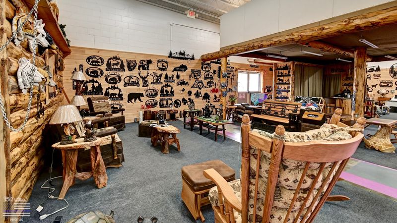 Unique Collectibles and Vintage Treasures Around Every Turn
