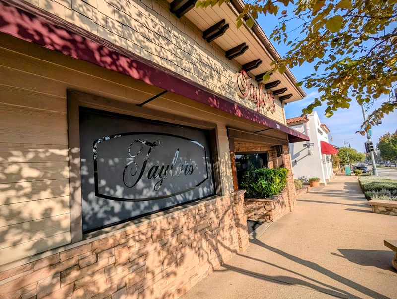 Valet Parking for $5.50 — A Surprisingly Pleasant Detail