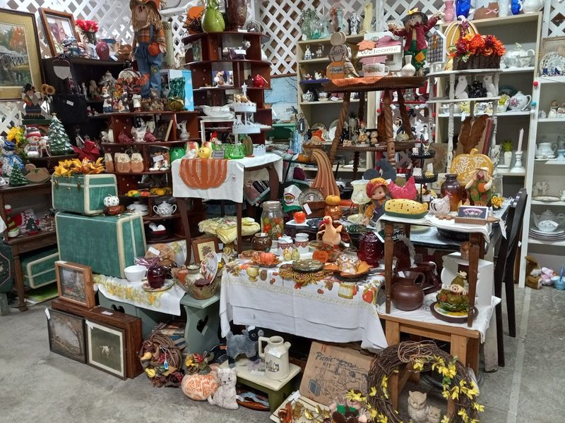 Vendors Who Restock Regularly Keep Things Fresh Vendors Who Restock Regularly Keep Things Fresh
