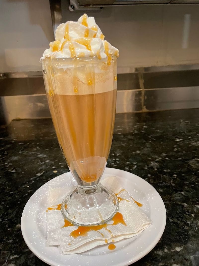 Vietnamese Coffee With a Unique Presentation