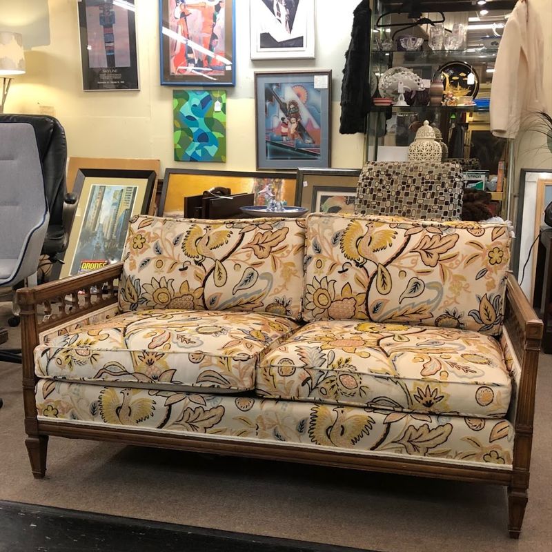 Vintage Furniture From Every Era You Can Imagine Vintage Furniture From Every Era You Can Imagine