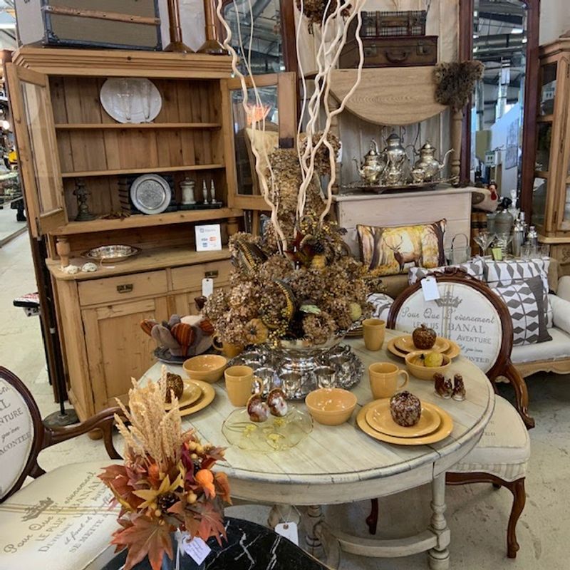 Vintage Furniture and Home Decor for Every Style Vintage Furniture and Home Decor for Every Style