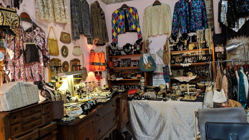 Vintage Purses and Accessories Galore Vintage Purses and Accessories Galore