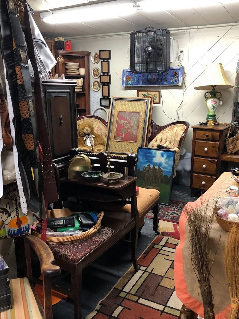 Vintage and Antique Collectibles