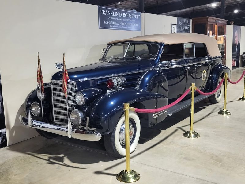 Vintage and Classic Cars That Turn Back Time Vintage and Classic Cars That Turn Back Time